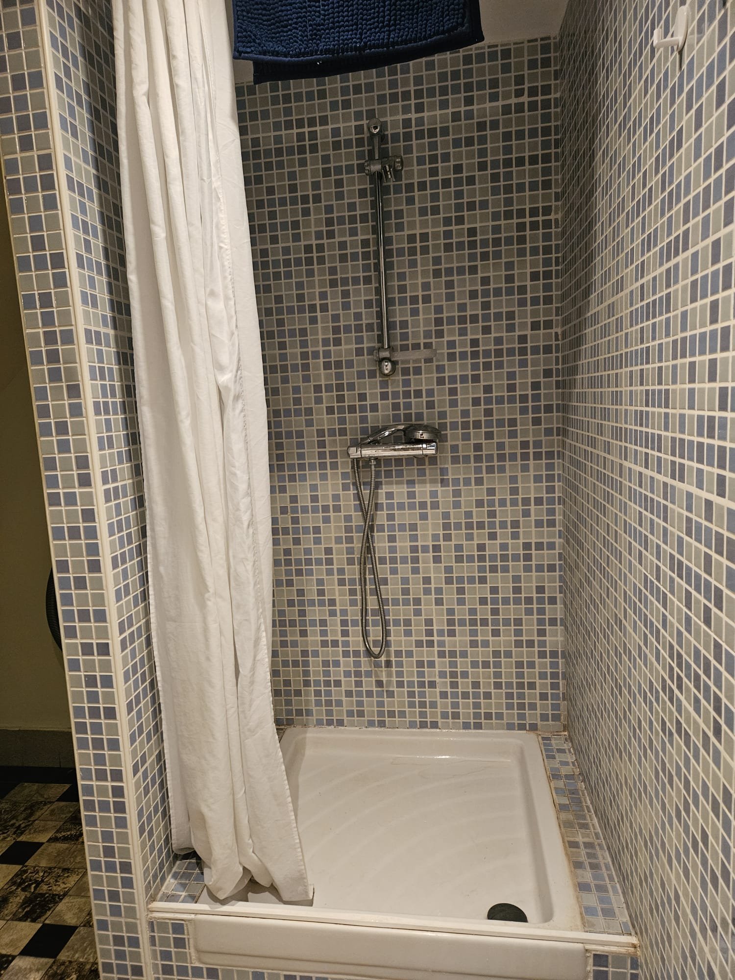 Douche proximité chambre cocon rez de jardin